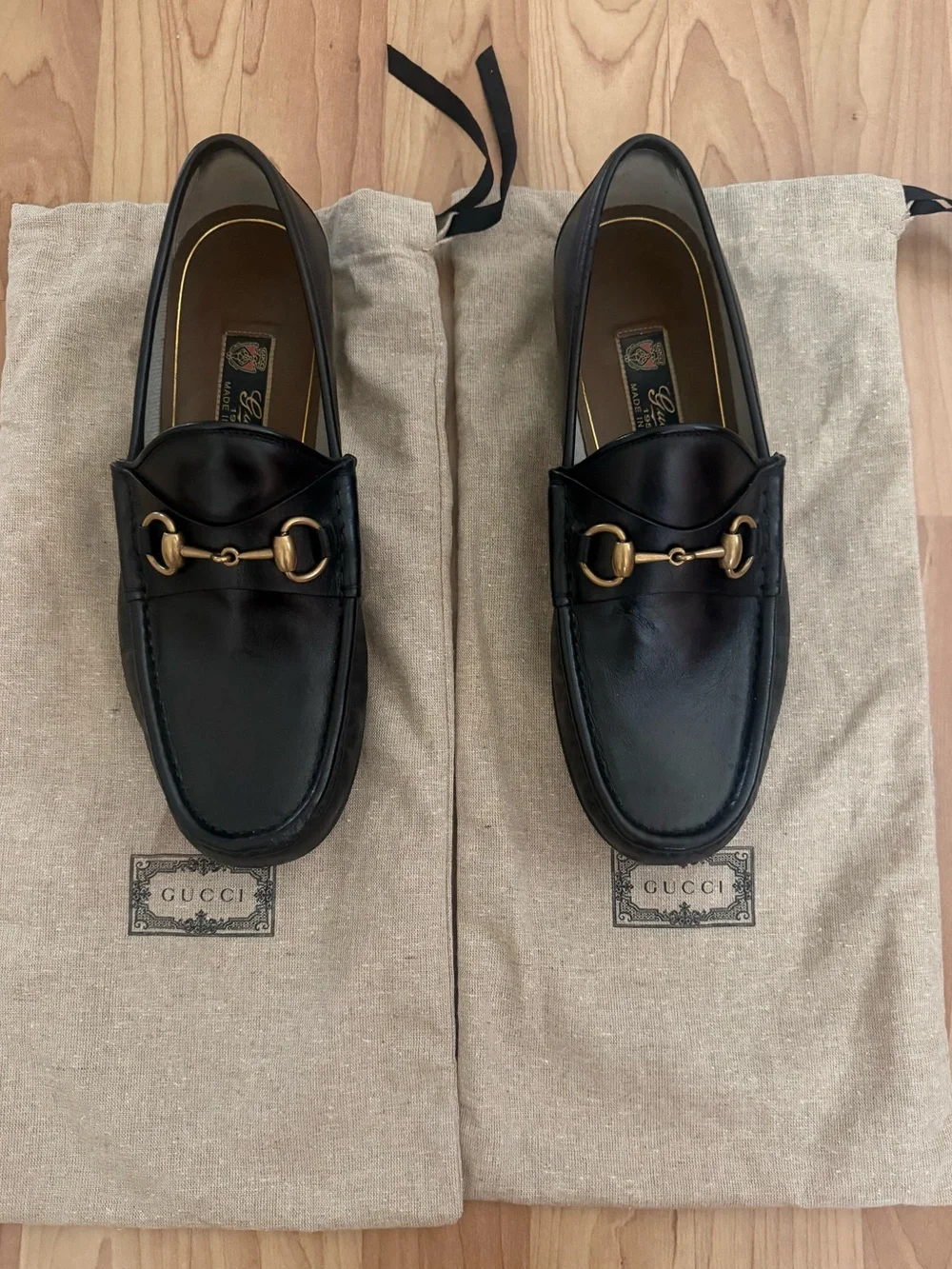 Gucci Men’s Black Leather Horsebit Loafers